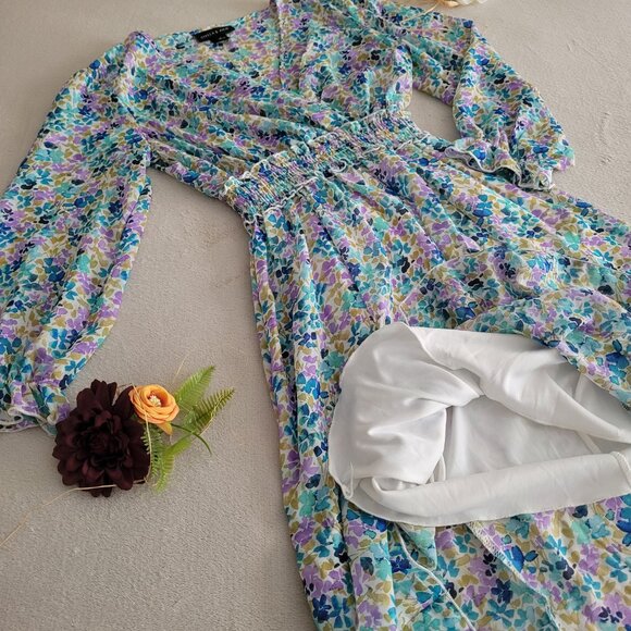 Stella & Julie - Picture 2 of 7